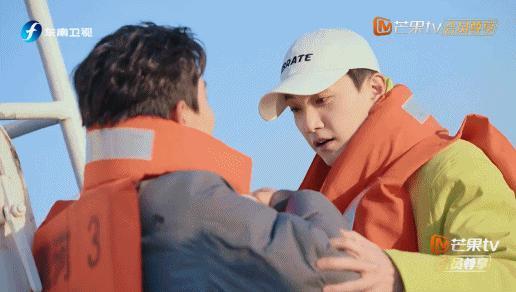 这帮糊咖翻红，全靠她一手操办