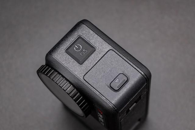 大疆Osmo Action 4运动相机评测：1/1.3英寸 18米裸机防水 耐低温长续航电池