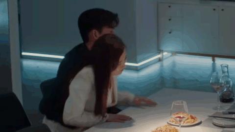 女明星被当众性骚扰，这真忍不了