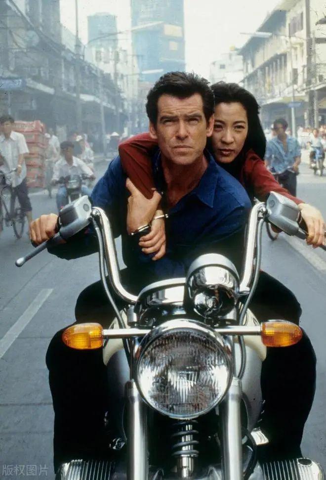 官宣离婚！嫁豪门不能生育，老公出轨千金名媛…