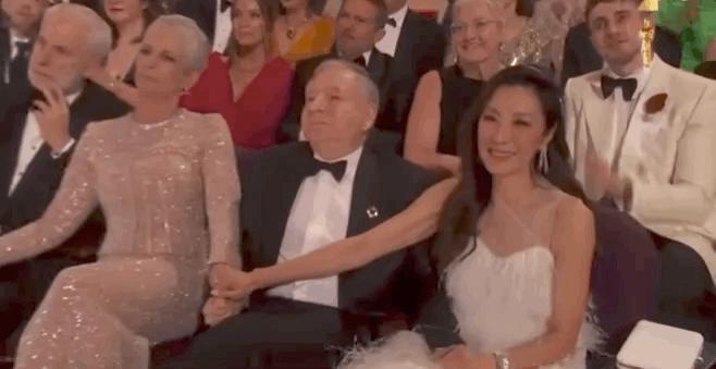 官宣离婚！嫁豪门不能生育，老公出轨千金名媛…