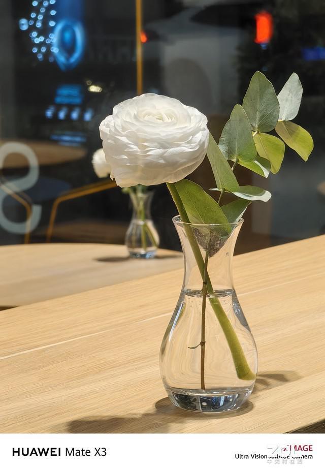 只贵1块钱，三星Galaxy Z Fold5打得过华为Mate X3吗？