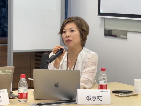 DevOps的进化版？平台工程如何简化开发并提高交付效率？