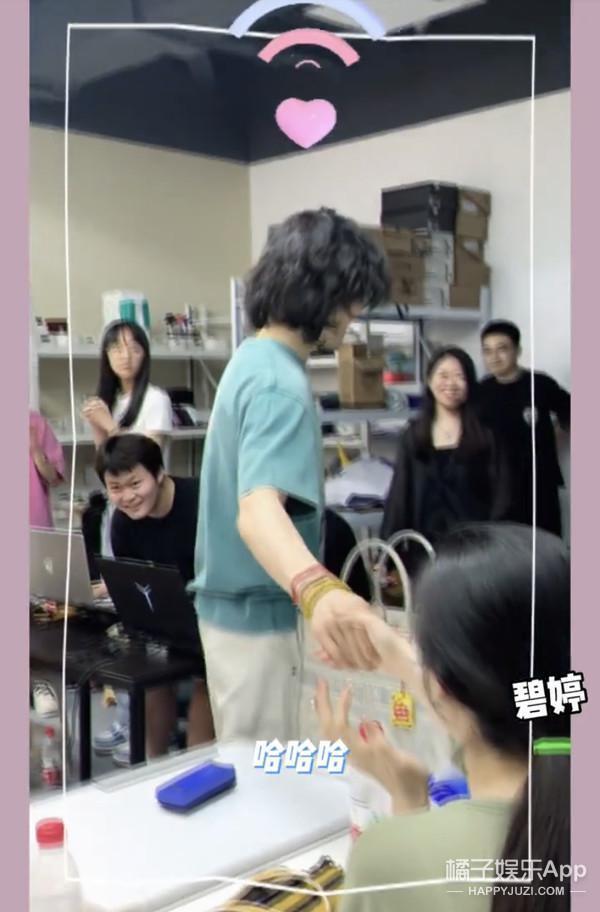 都说她赢麻了？颜值改变后，她越来越像豪门贵妇了.