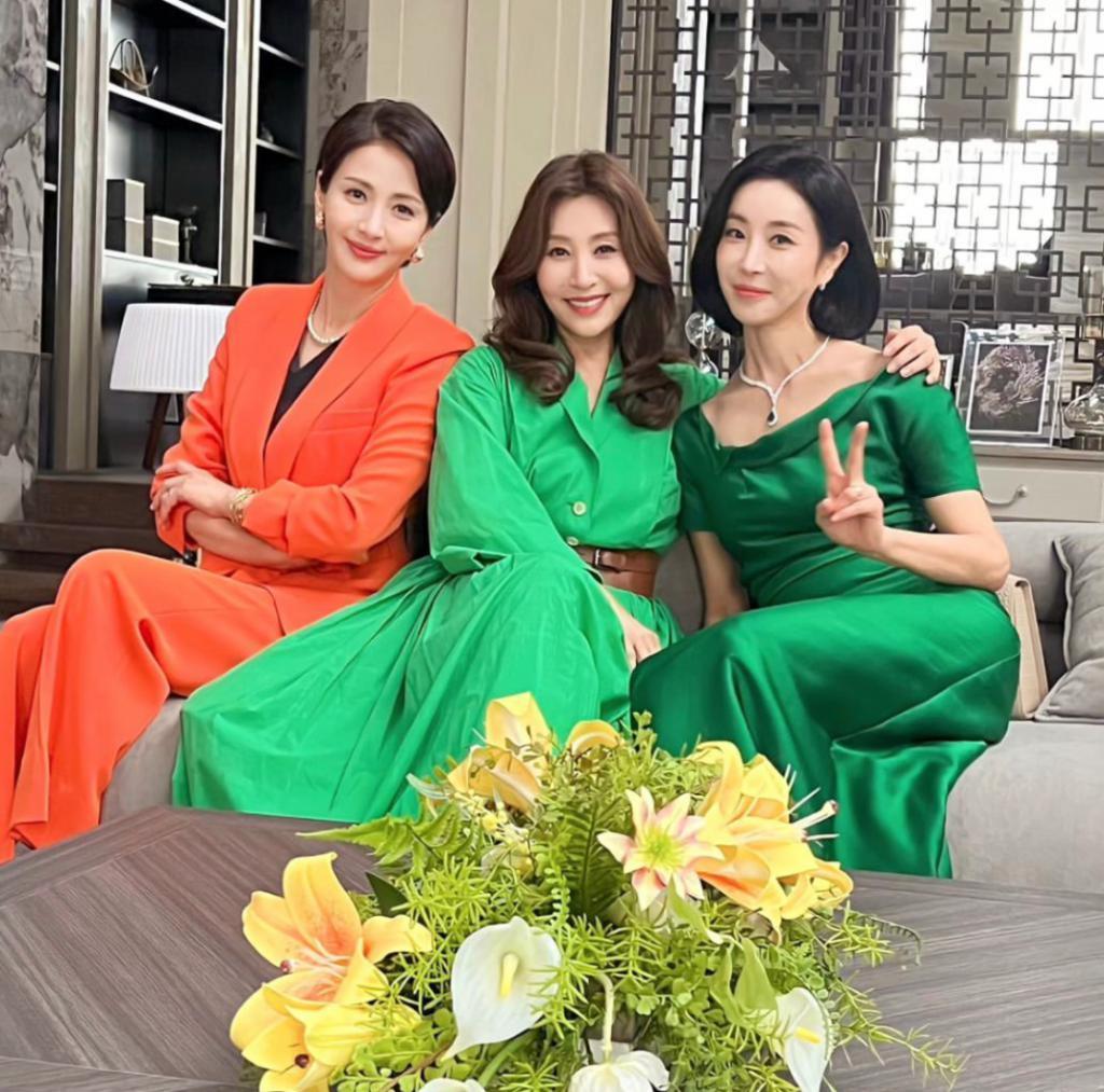 儿媳爱上婆婆太狗血？可网友们已经磕疯了！