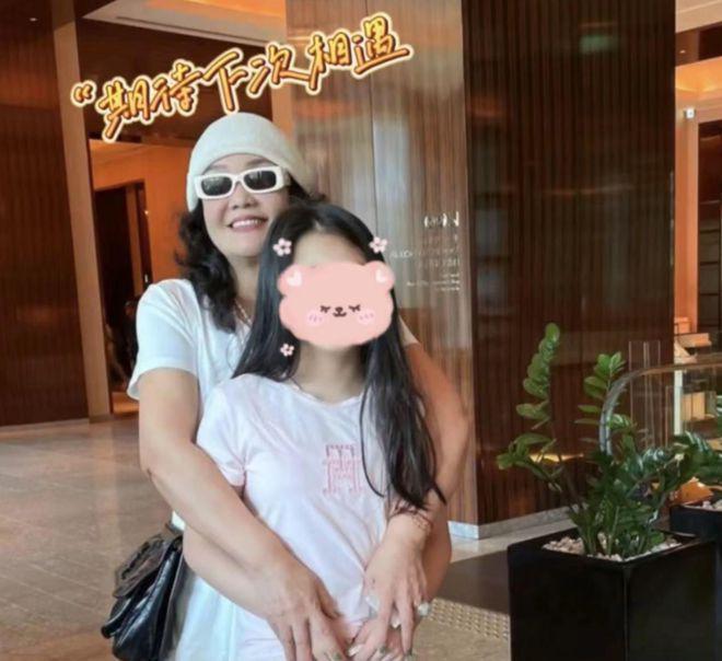 大S致力当好妈妈，撇具俊晔不去韩国，一心照顾子女