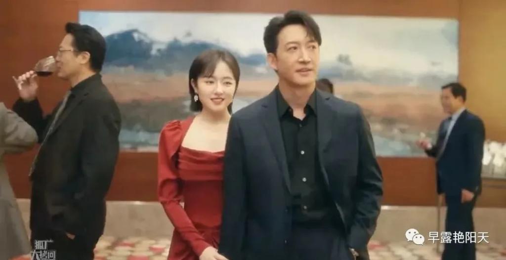 忍得王阳满脸褶子“扮嫩”，忍不了与小22岁女演员演情侣