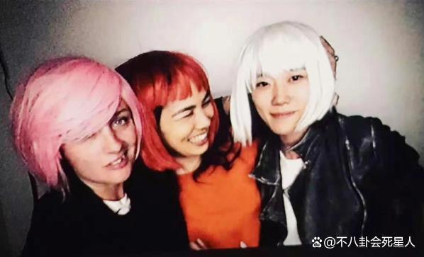 与女导演传婚讯？窦靖童身处沼泽，却活成最自由的星二代