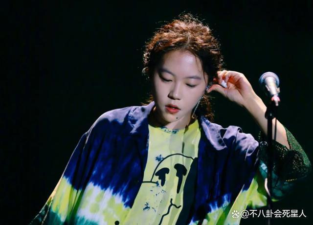 与女导演传婚讯？窦靖童身处沼泽，却活成最自由的星二代