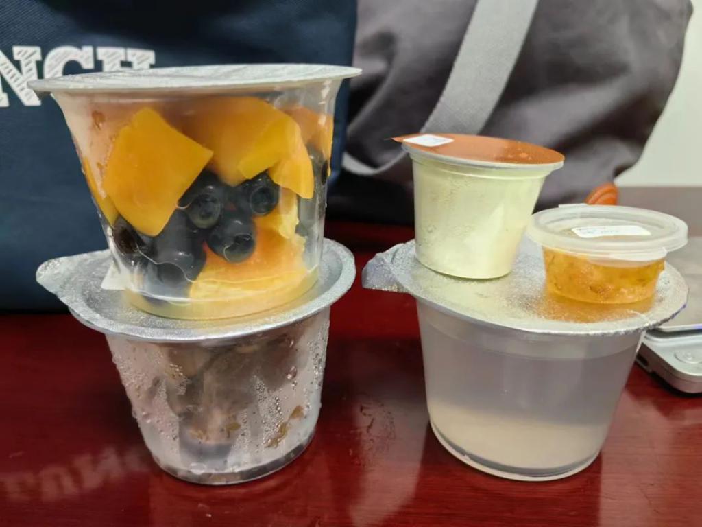 做一次饭吃一周，点不起外卖的年轻人开始自制「预制菜」