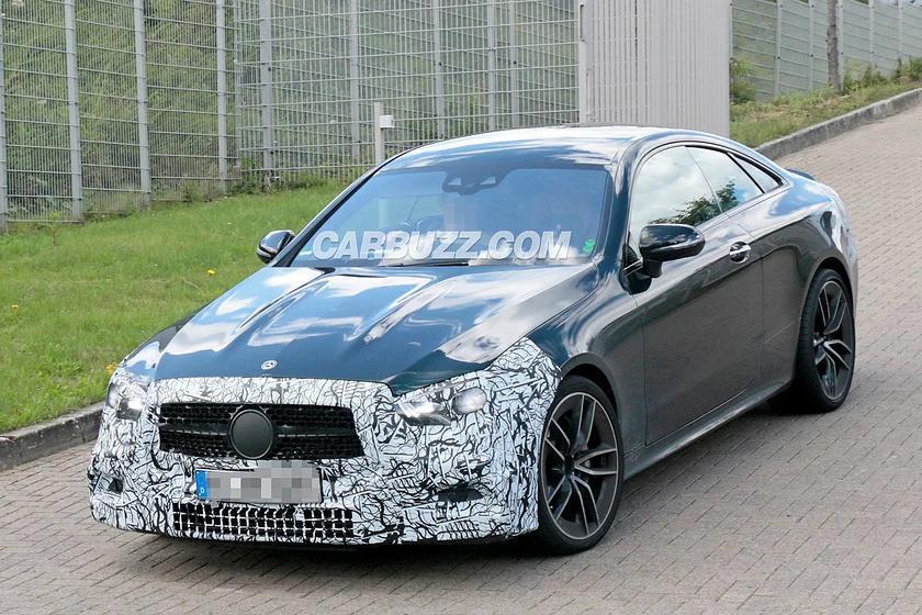 消息称梅赛德斯-AMG C63 及 E63 车型回归使用 V8 发动机