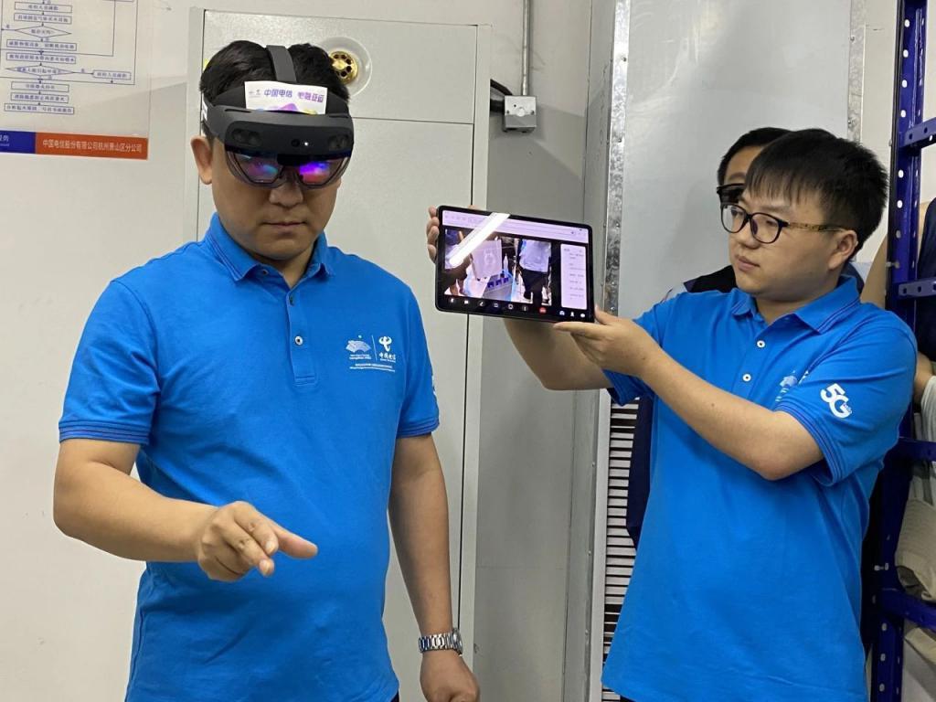 5.5G RIS首登亚运会 中国电信极限挑战十万人同时上网