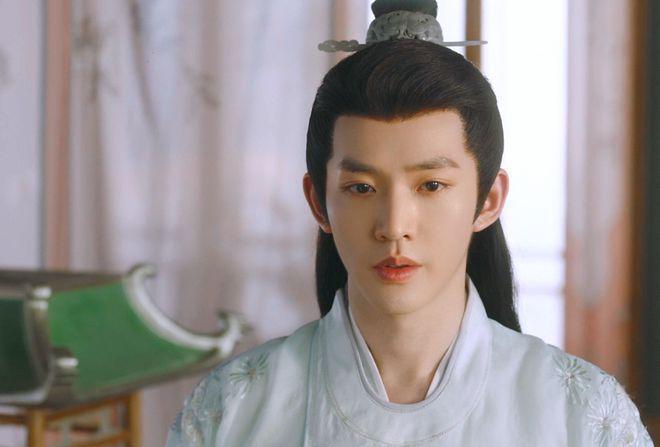 疑似《长相思》片酬曝光，杨紫2000万力压众人，男主酬劳不如配角