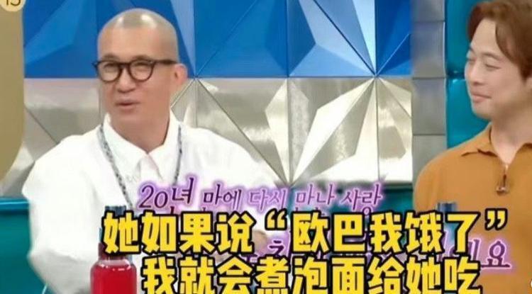 小S女儿韩国旅游被偶遇，穿着大胆惹争议，一个太性感一个很韩范