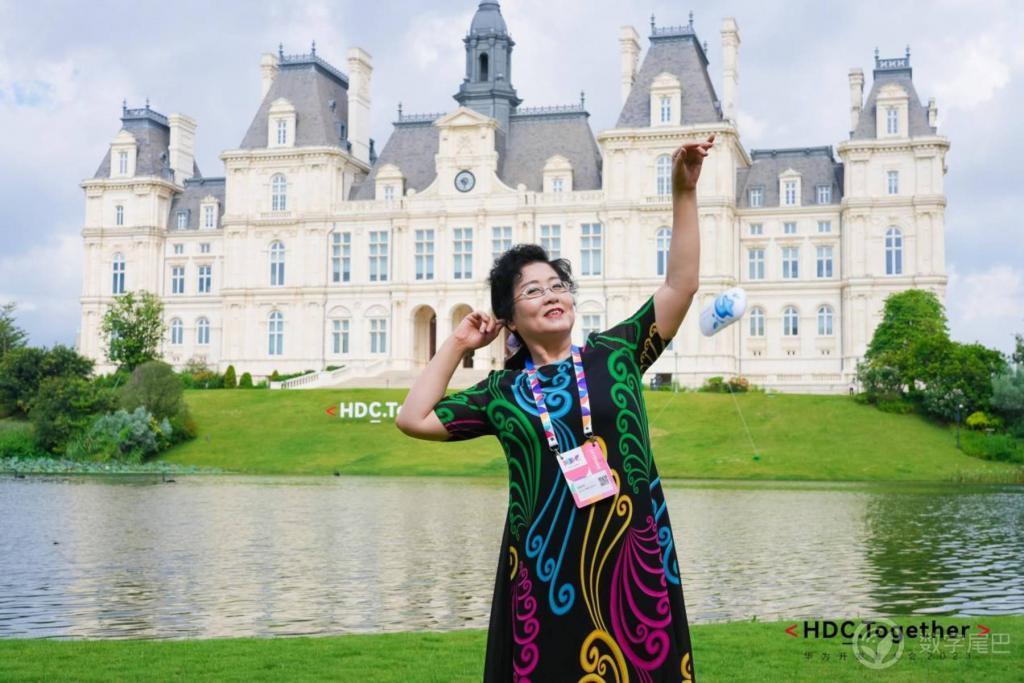 全新的鸿蒙世界，体感 37℃