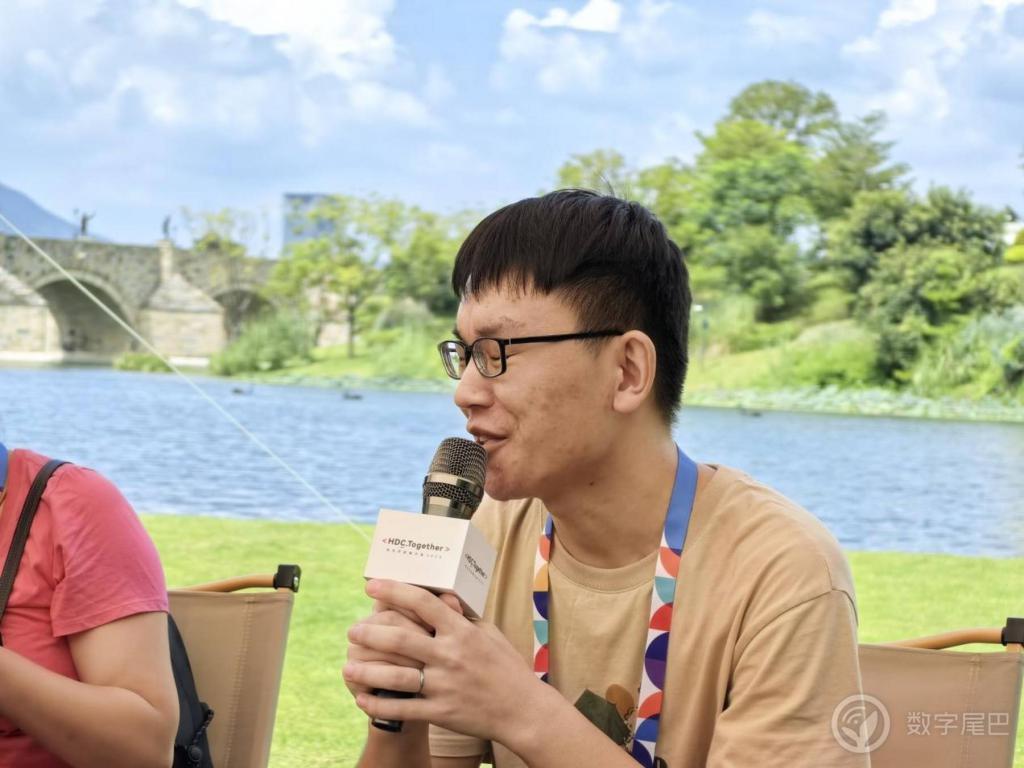 全新的鸿蒙世界，体感 37℃