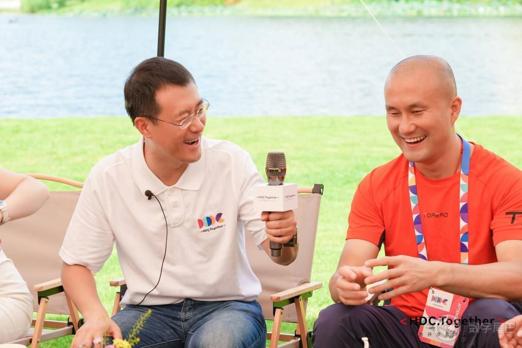 全新的鸿蒙世界，体感 37℃