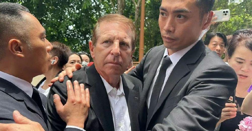 李玟去世一个月,二姐仍未公布尸检结果,老公Bruce已自证清白