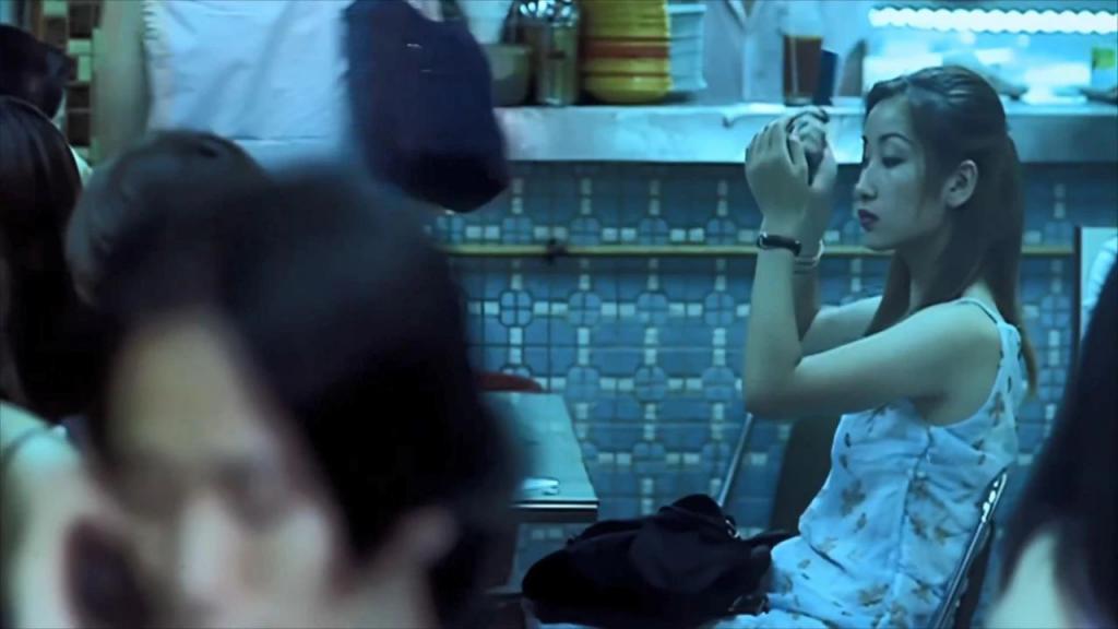 刚出道就下海，这内地女演员豁出去了