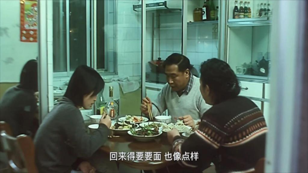 刚出道就下海，这内地女演员豁出去了