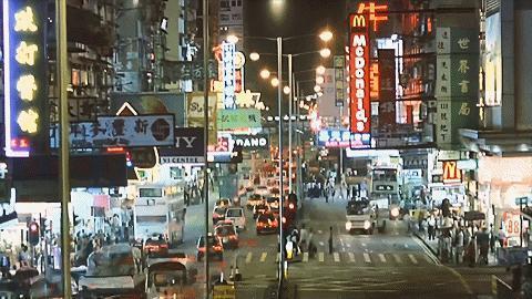 刚出道就下海，这内地女演员豁出去了