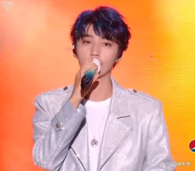 十年之约落幕！王源高情商救场，王俊凯哽咽，千玺感谢队友间默契