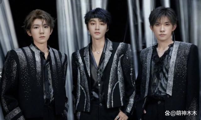 十年之约落幕！王源高情商救场，王俊凯哽咽，千玺感谢队友间默契