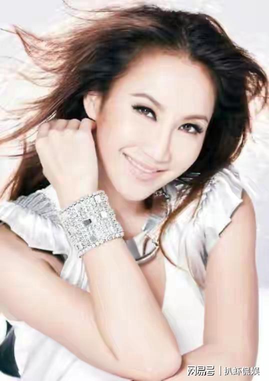 知情人曝李玟未离婚原因，Bruce不愿支付赡养费