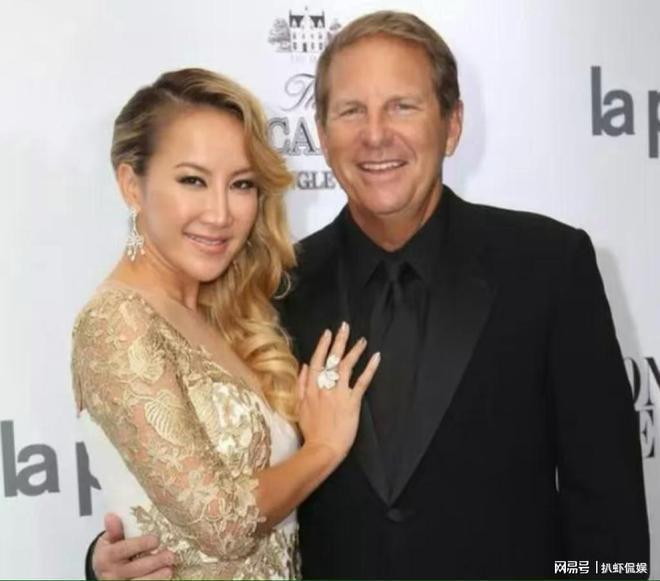 知情人曝李玟未离婚原因，Bruce不愿支付赡养费