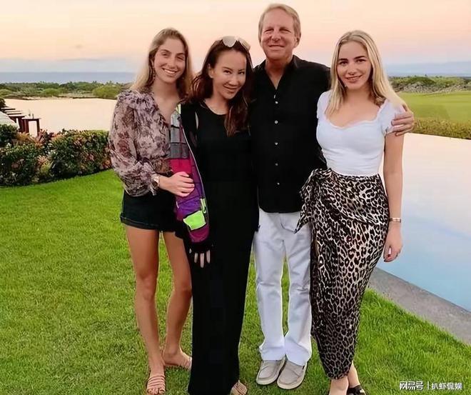 知情人曝李玟未离婚原因，Bruce不愿支付赡养费