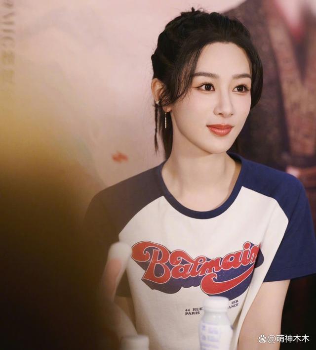 杨紫回应颜值质疑，否认只演绝世大美女，吐槽“为黑而黑”