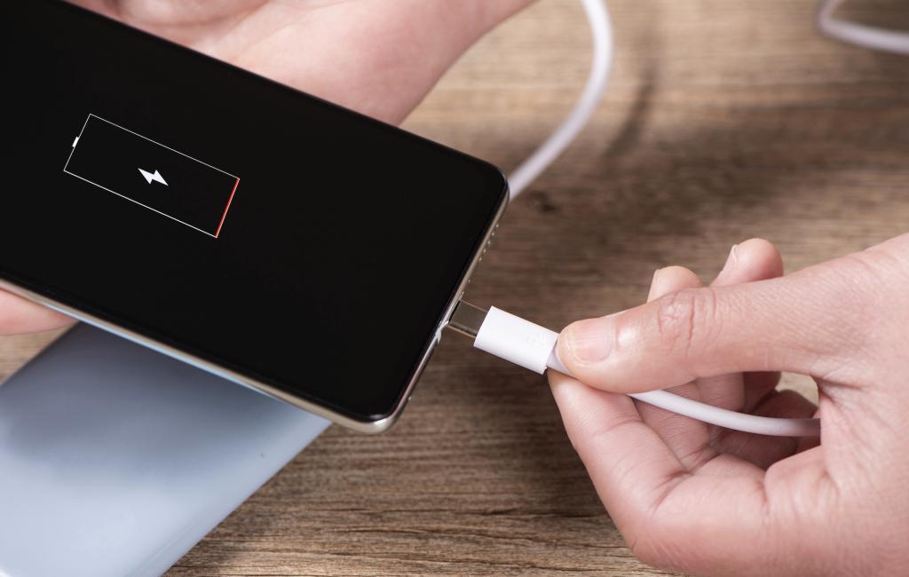 最正确手机充电方法！帮你延长手机电池使用寿命