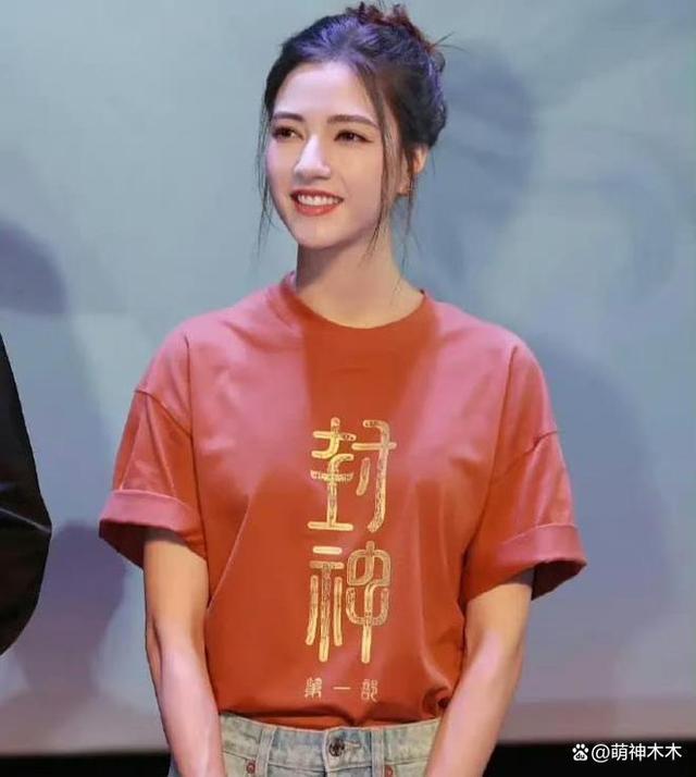《封神》女主娜然惹争议，被扒不是真素人还与房祖名恋爱过