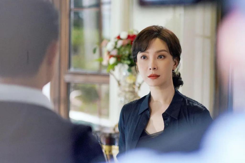 一个眼神吊打全场，她到底多狠？