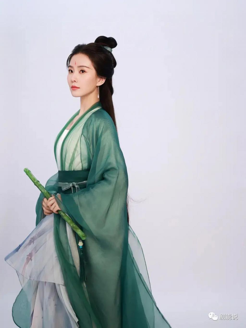 内娱白月光们，还能怎么破局？