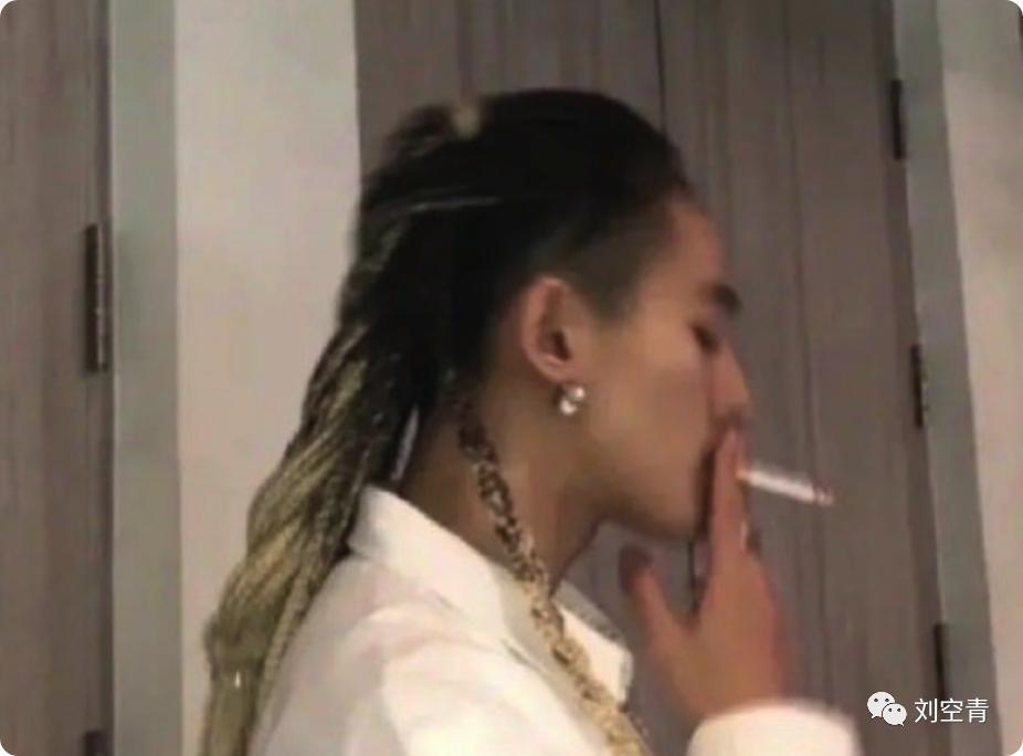 他情趣照都被挖出来了？