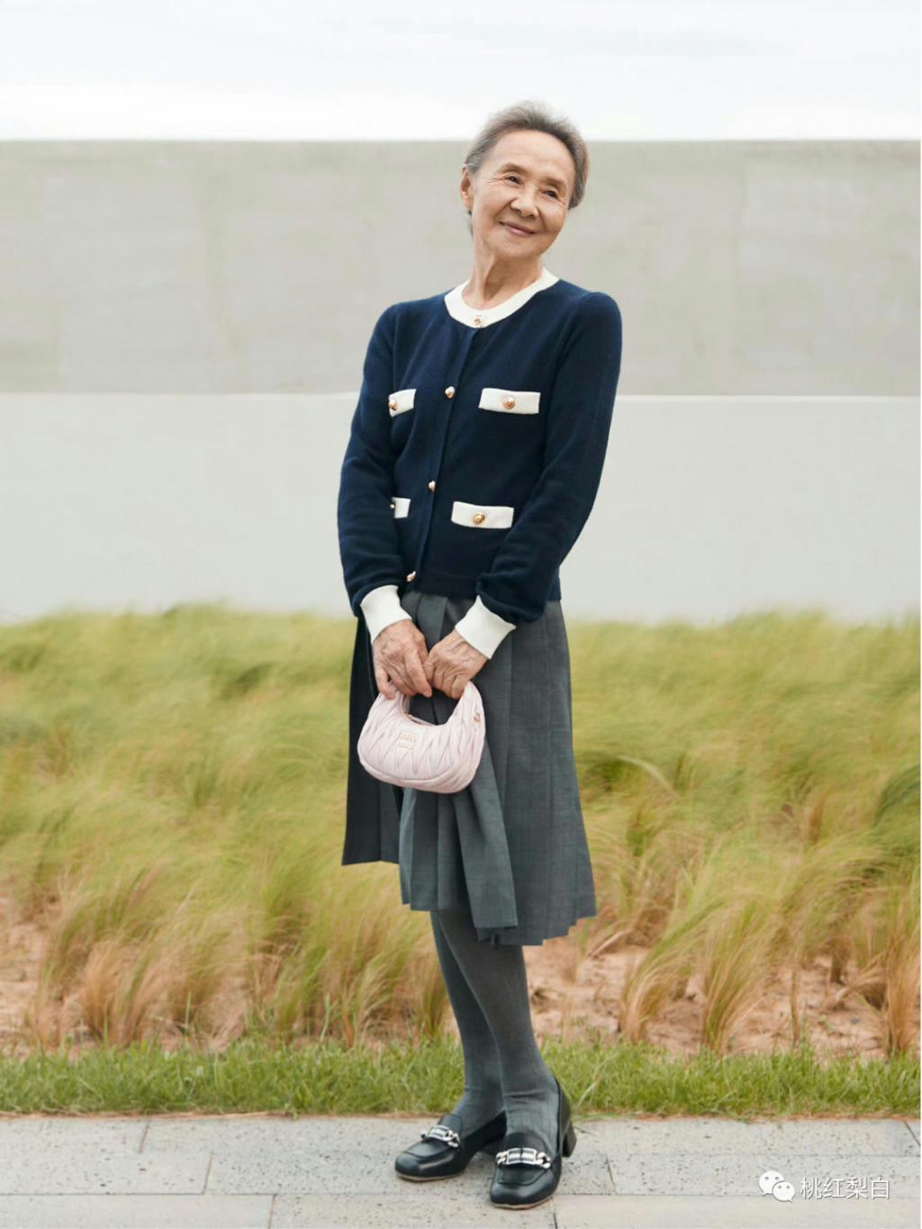 穿衣自由的女明星，活该被骂？