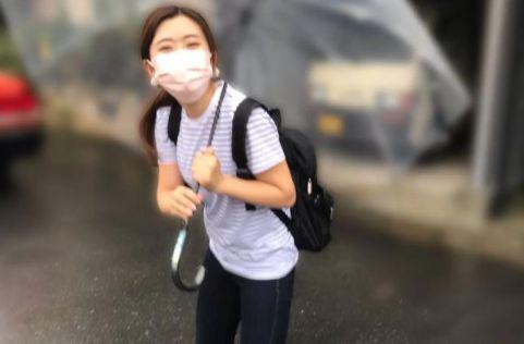 法院强制执行后，福原爱表情憔悴现身鞠躬致歉，祈求一切平安