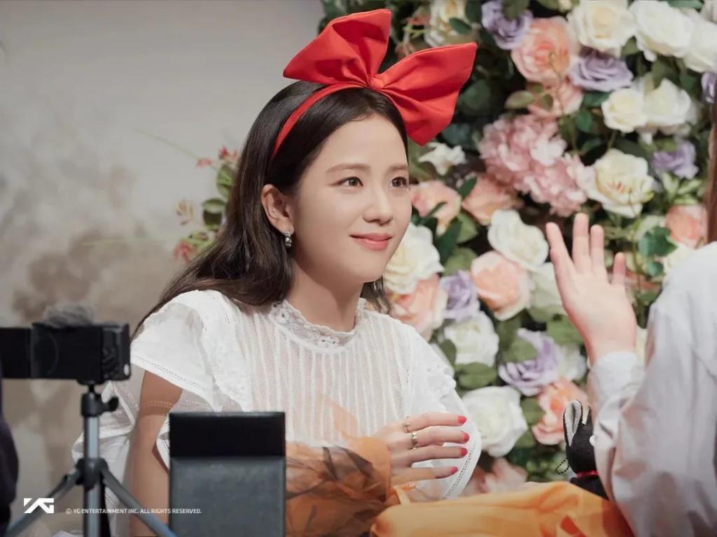 顶流女星官宣恋情却被嘲“倒贴”？大家为啥都爱姐姐独美