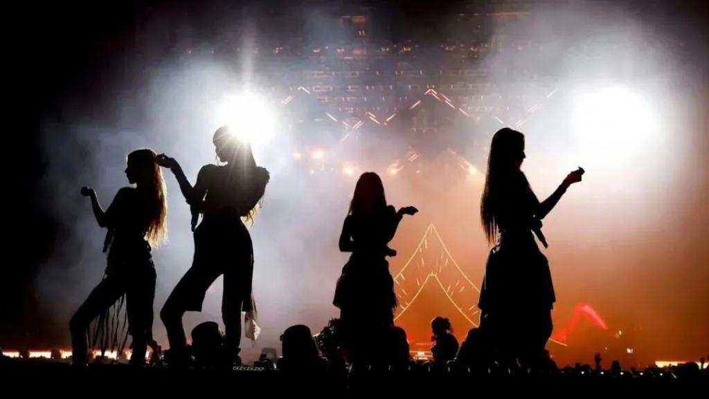 顶流女星官宣恋情却被嘲“倒贴”？大家为啥都爱姐姐独美