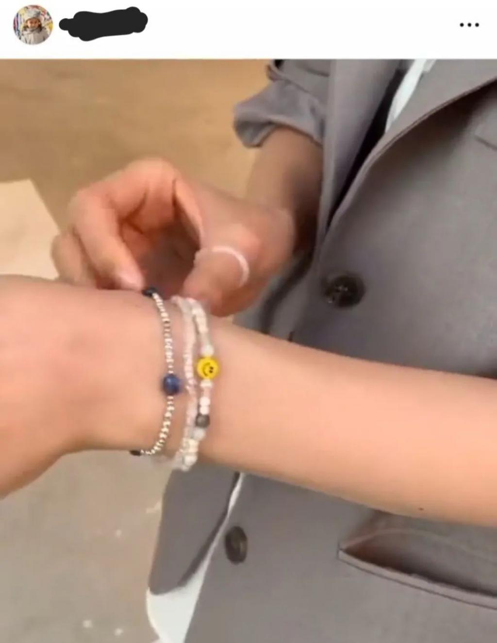 人气男团成员恋情曝光？竟然无时无刻不在与女友秀恩爱…