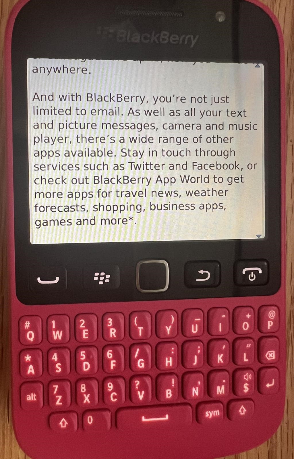 一部十年前的手机,为什么会被炒成“CCD平替”?