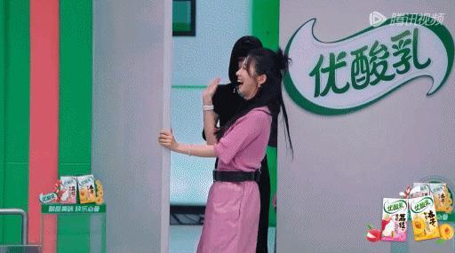 哈哈，瞧他被内娱给吓的