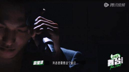 哈哈，瞧他被内娱给吓的