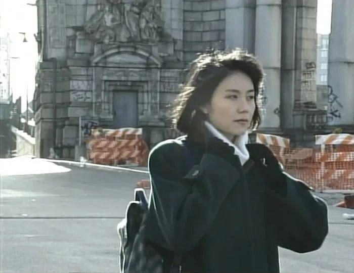 退圈30年，她依然是内地最美「女疯子」