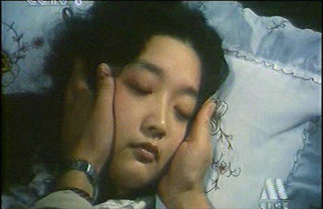 退圈30年，她依然是内地最美「女疯子」