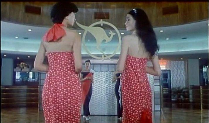 退圈30年，她依然是内地最美「女疯子」