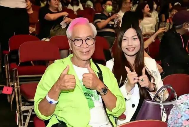 众星现身温拿告别演唱会 邱淑贞气质瞩目叶童笑容亲和
