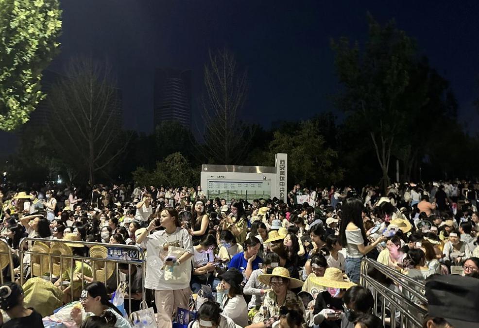 一夜爆红的宿命，是告别？