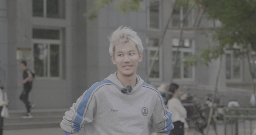 抛下20亿,28岁的他不再扮演CEO